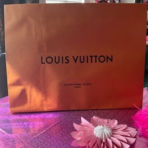NEW Authentic XL Louis Vuitton Gift Bag